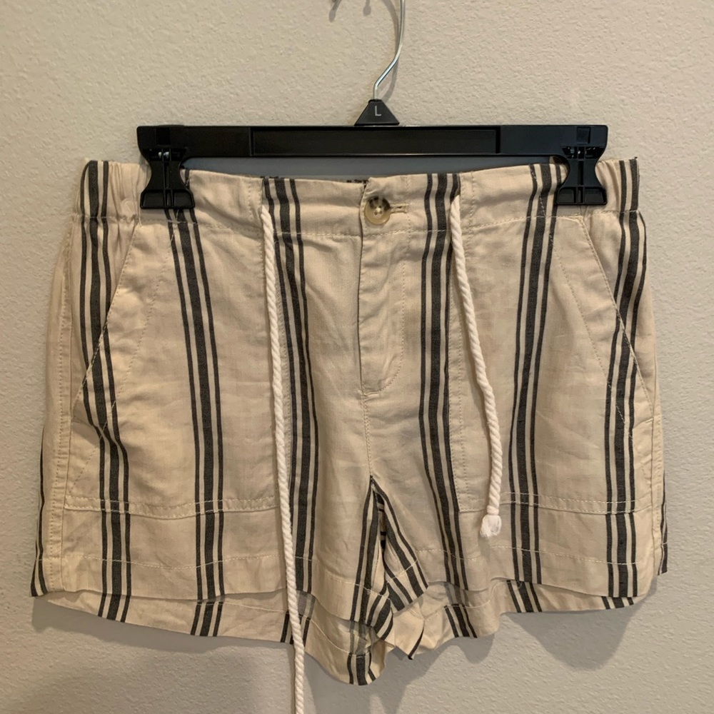 Lou & Grey shorts size XS